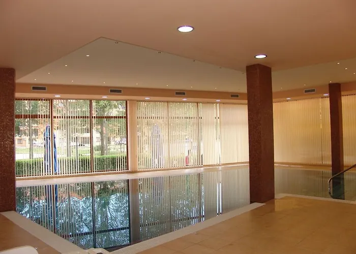 Lägenhetshotell Happy Slăntjev Brjag