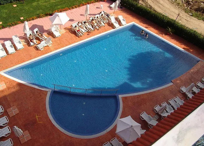 Happy Lägenhetshotell Slăntjev Brjag